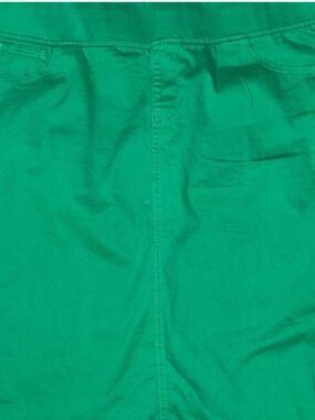 Women's Emerald Green Pull-On Skirt